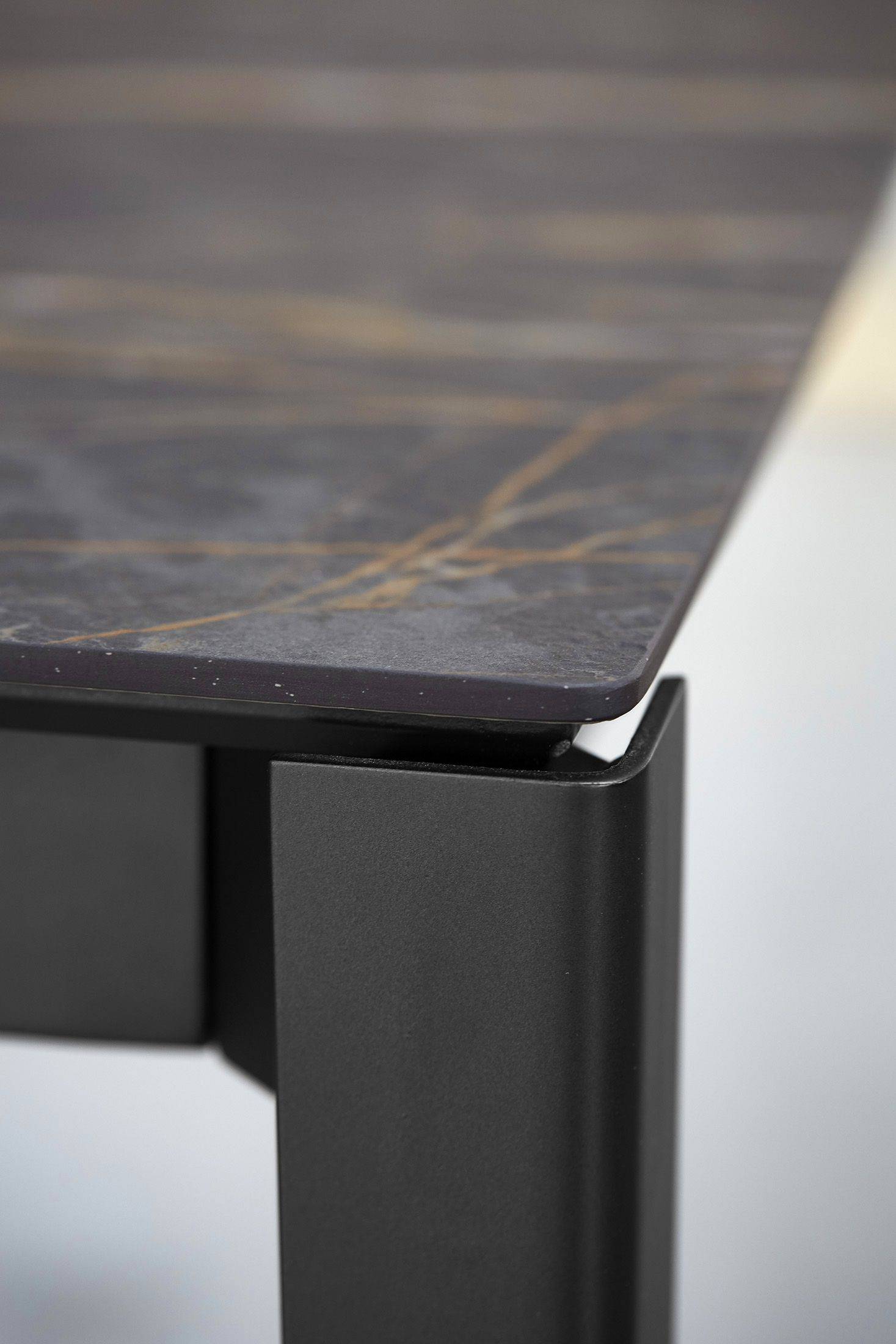 Eettafel Keramiek