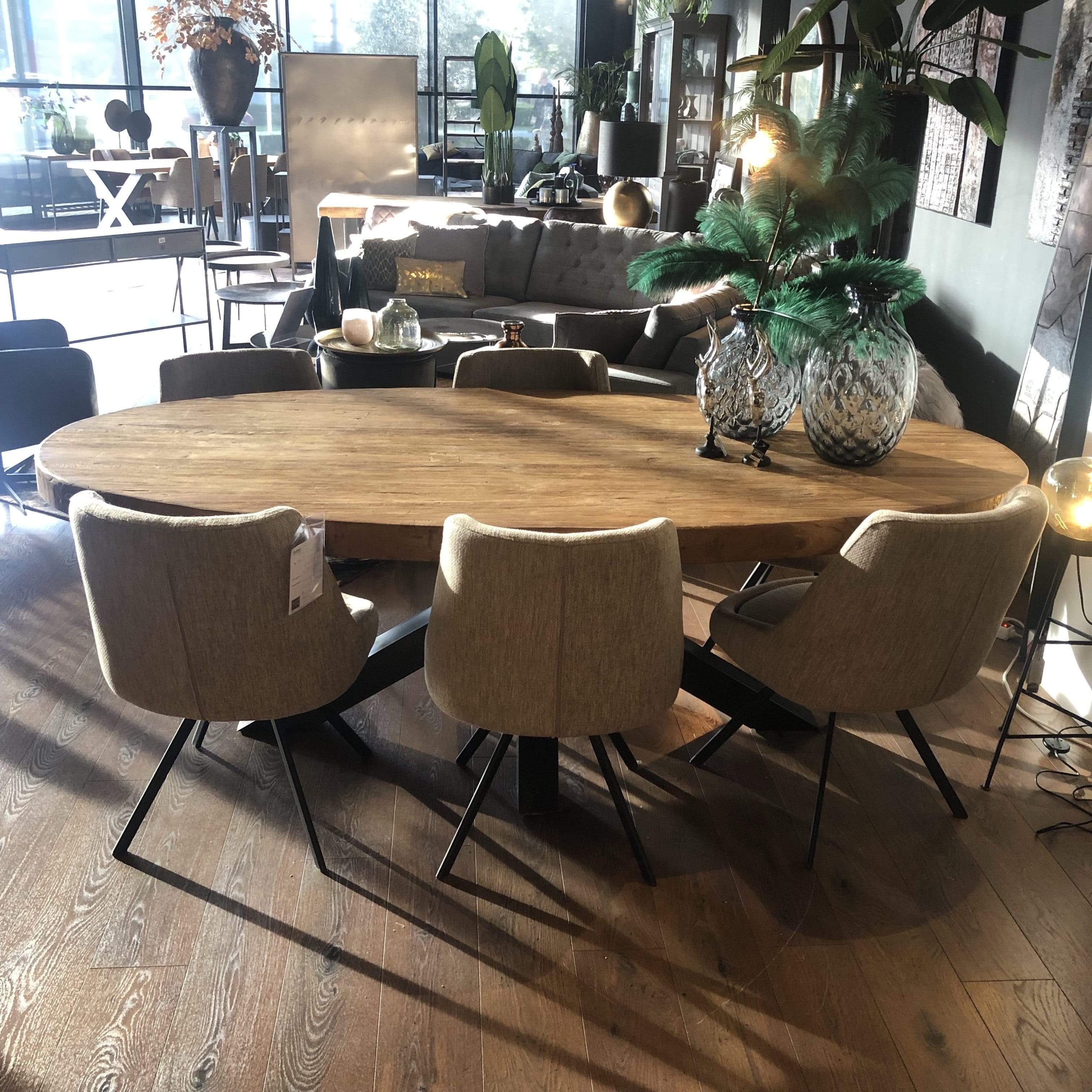 DIKKE BERTHA  ovale eetkamertafel massief 8 cm.  vuistdik oud teak - online bestellen bij Potz Wonen