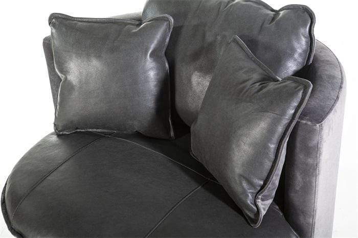 Loungestoel Julia 799,- GRATIS BEZORGEN leverbaar in 2 kleuren - online bestellen bij Potz Wonen